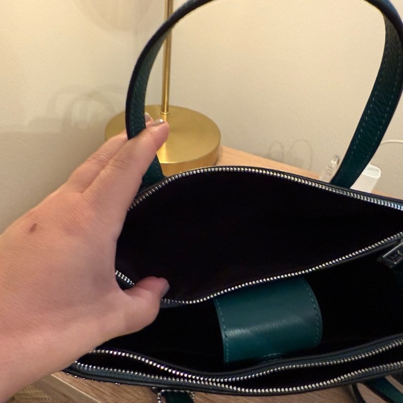 Elegant Green Satchel Bag - Picture 12 of 13